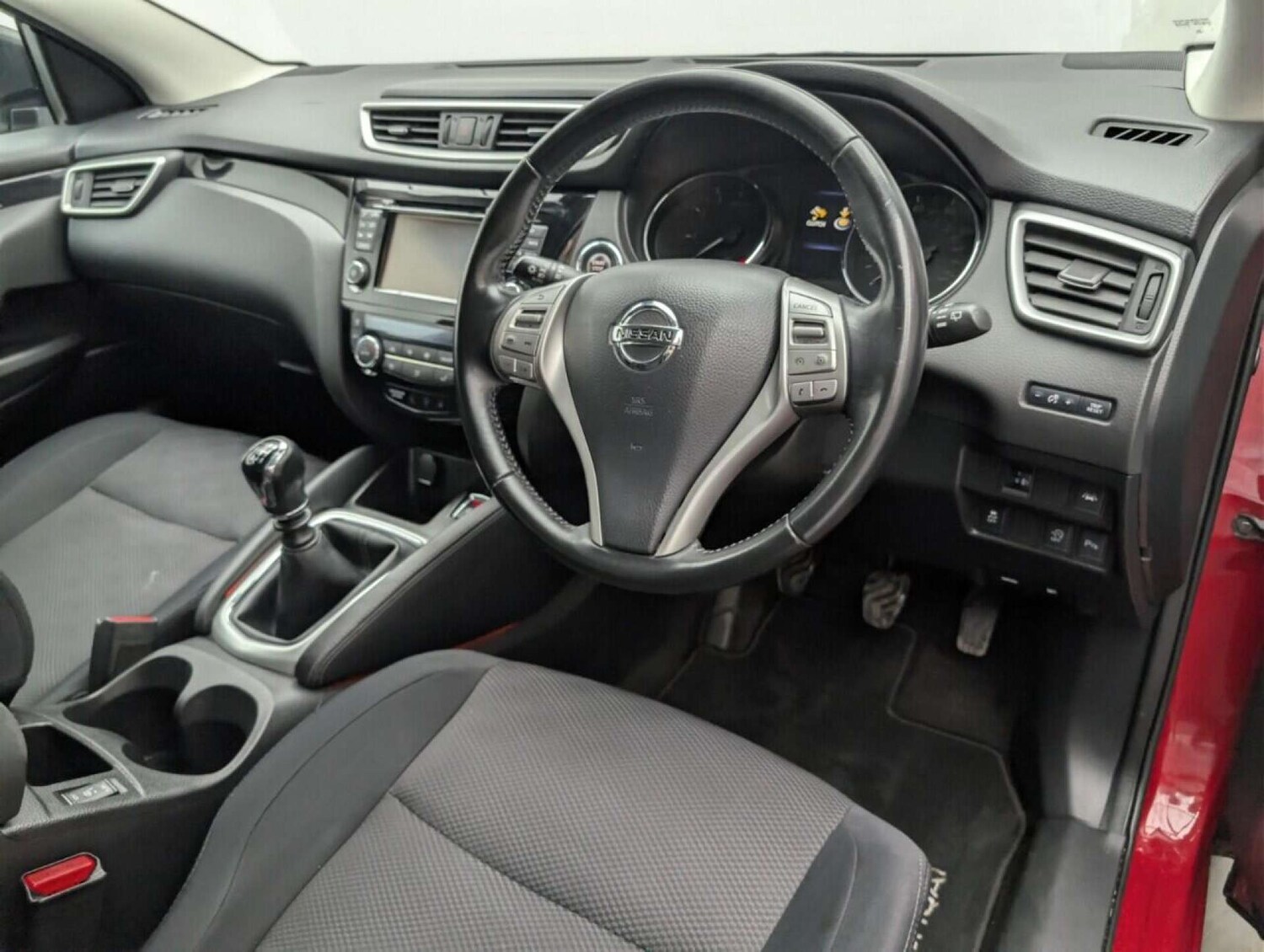 Used Nissan Qashqai 2016 for sale - 77714102: Photo 11