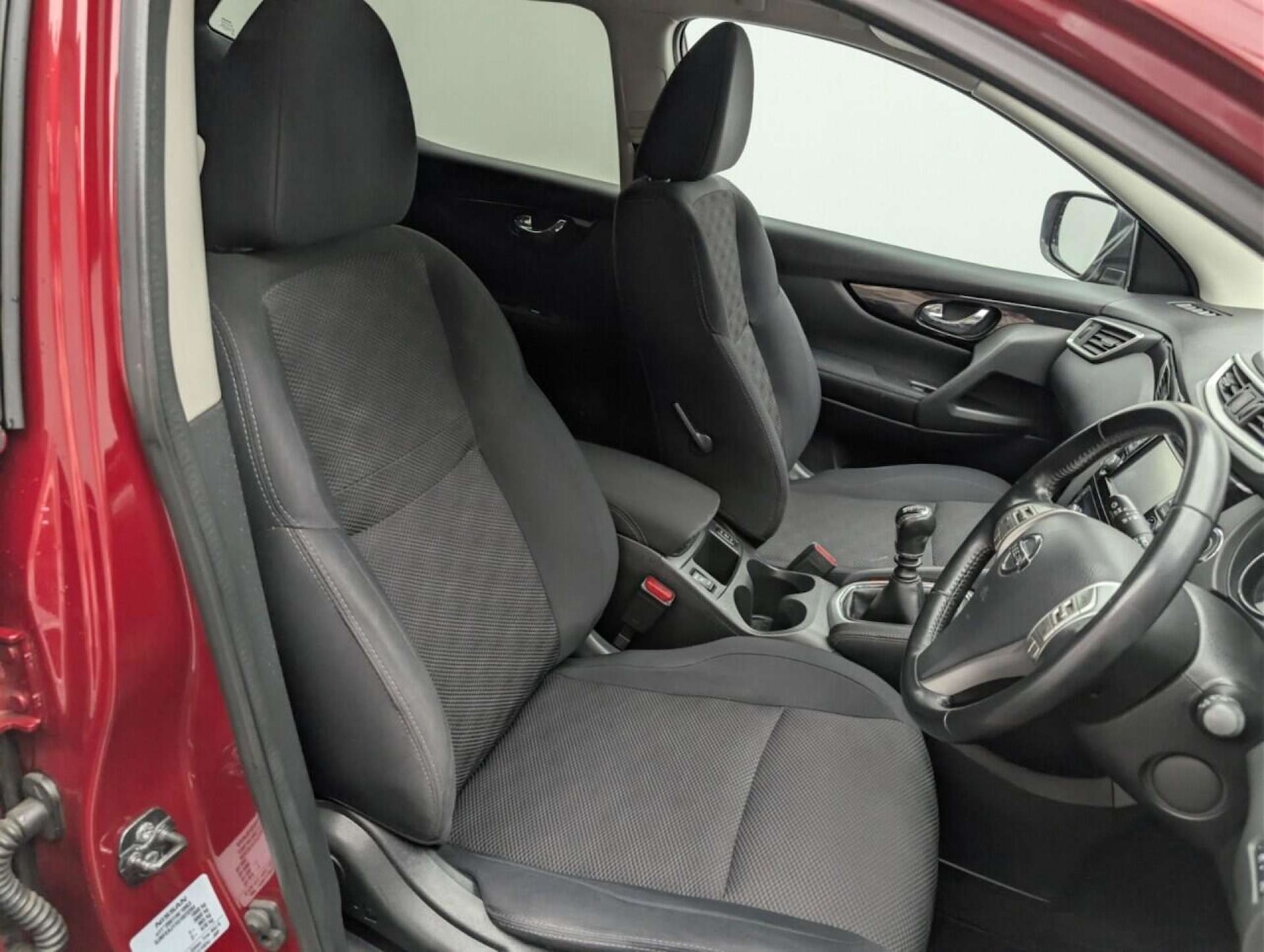 Used Nissan Qashqai 2016 for sale - 77714102: Photo 12