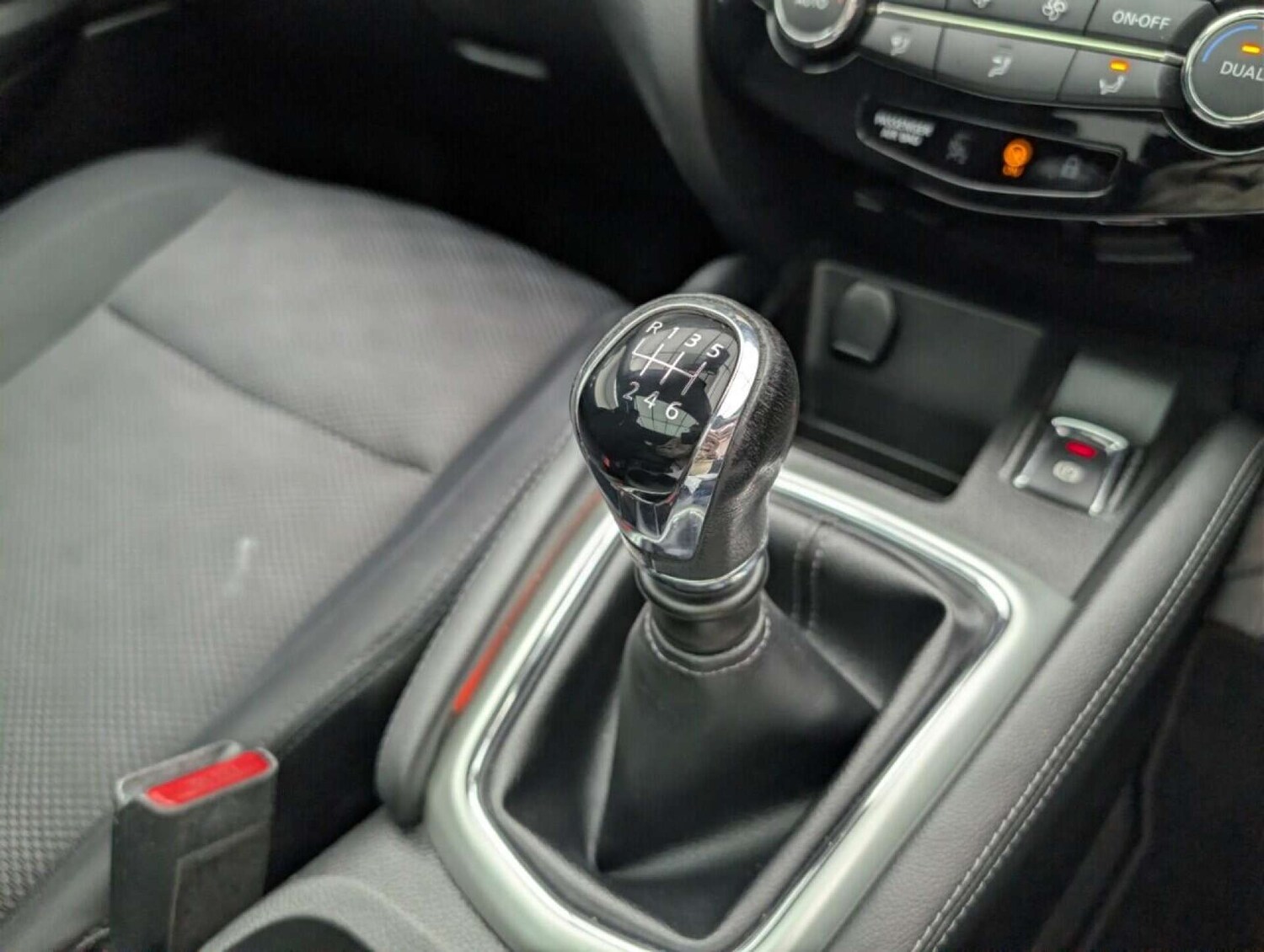 Used Nissan Qashqai 2016 for sale - 77714102: Photo 16