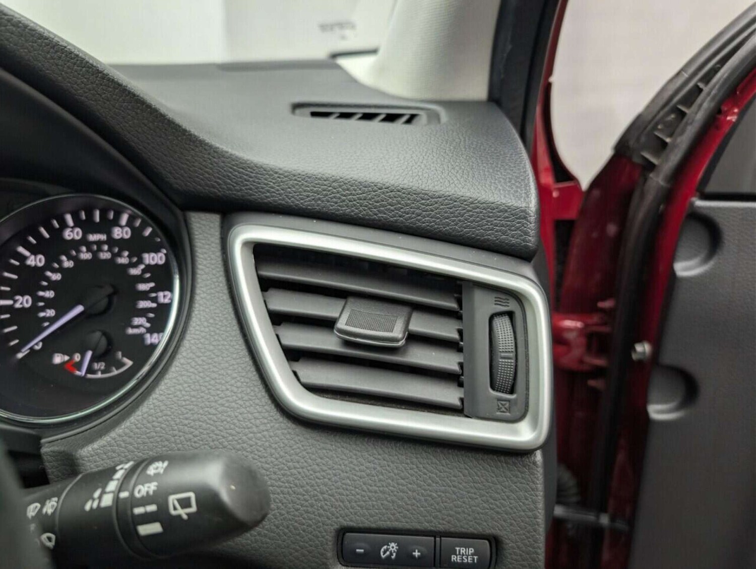 Used Nissan Qashqai 2016 for sale - 77714102: Photo 18