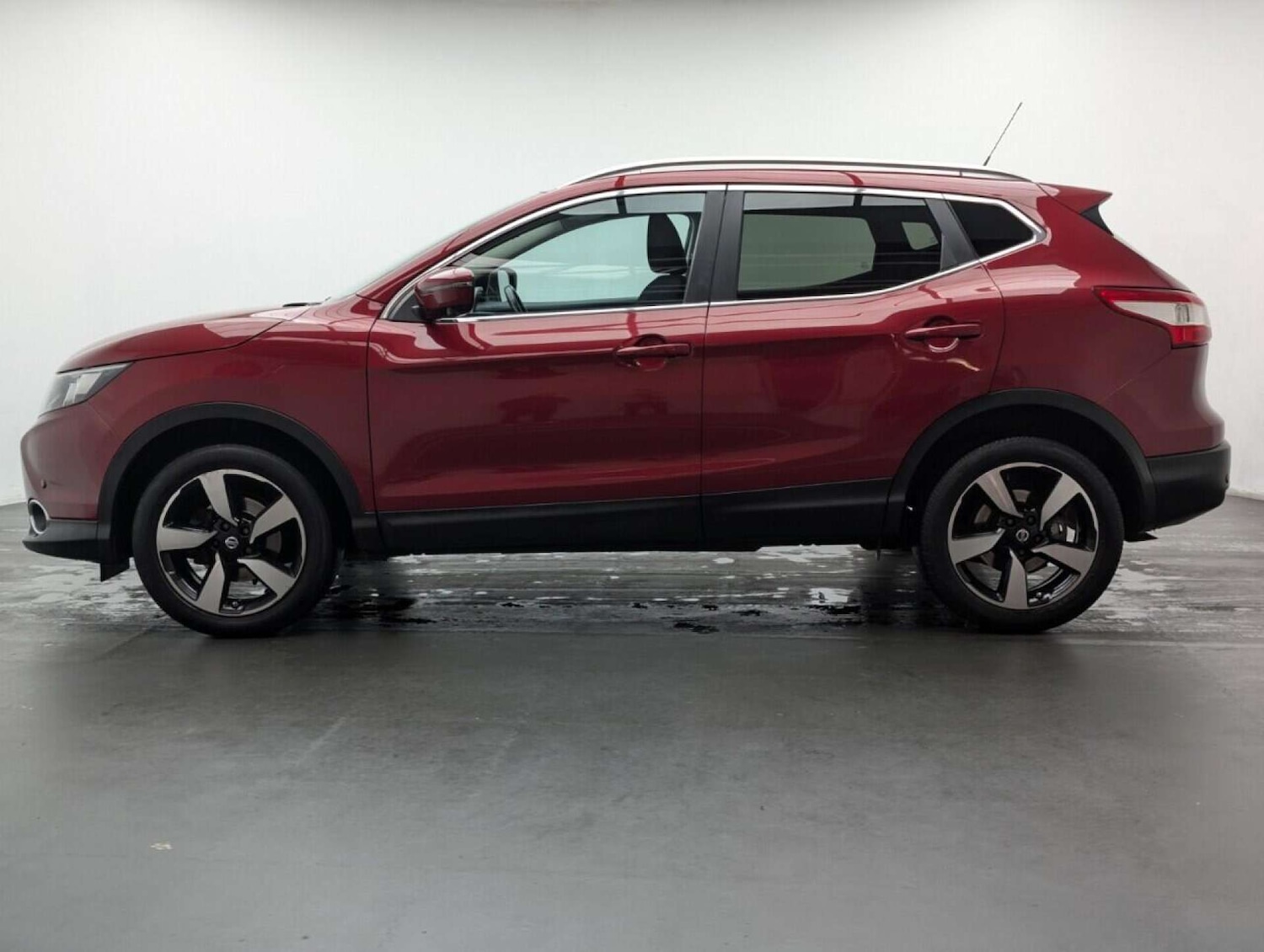 Used Nissan Qashqai 2016 for sale - 77714102: Photo 5