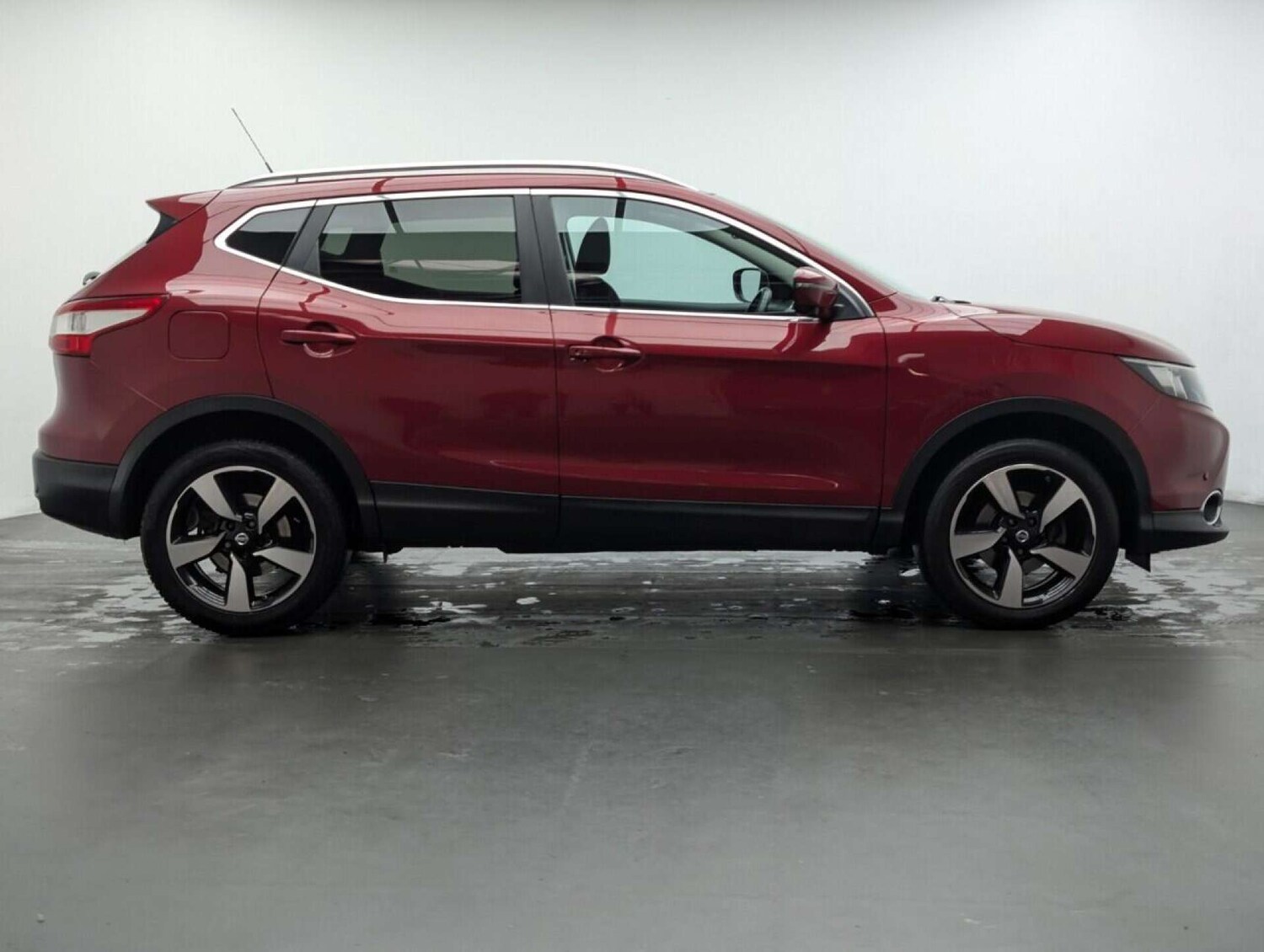 Used Nissan Qashqai 2016 for sale - 77714102: Photo 9