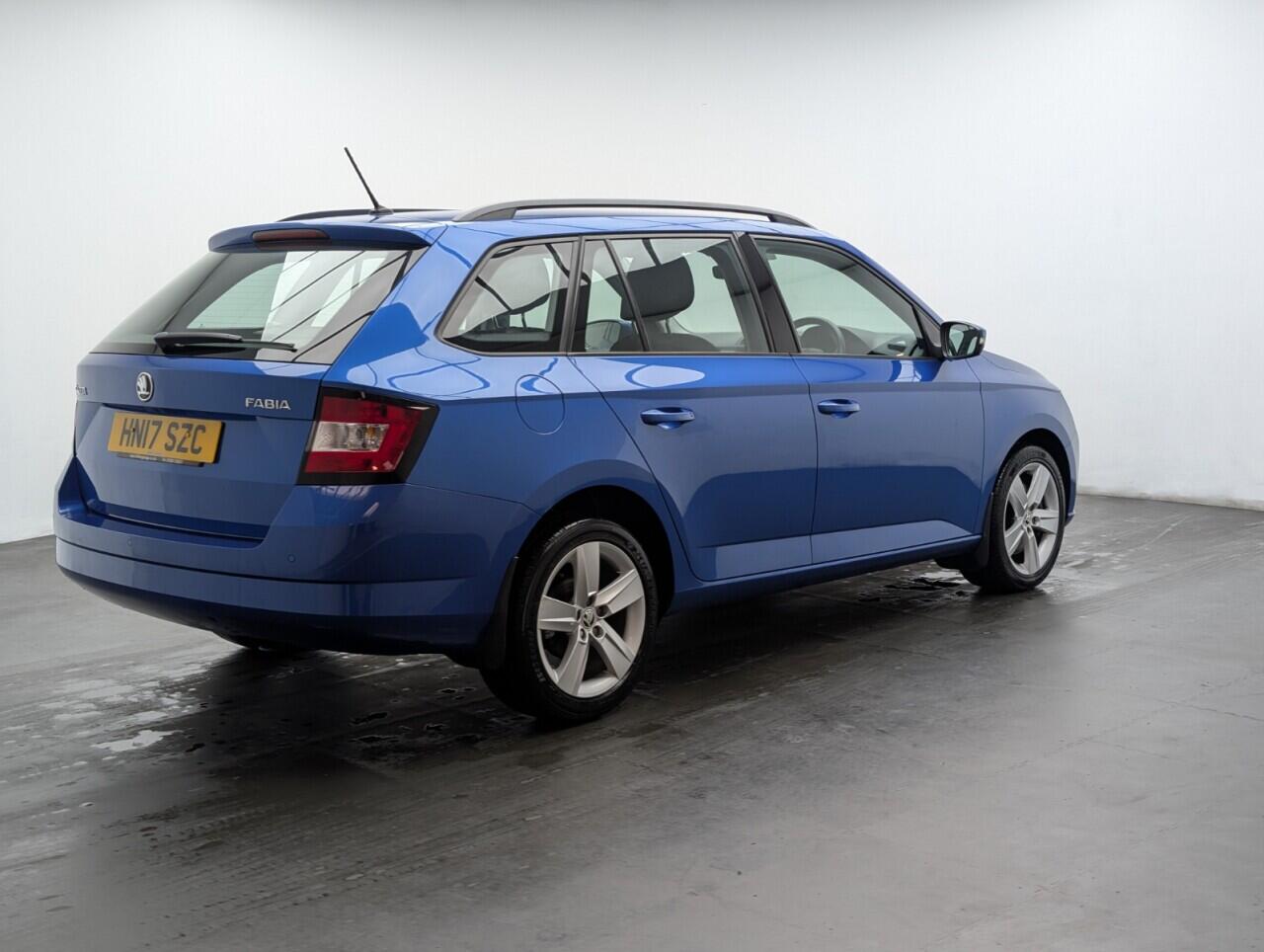 Used Skoda Fabia 2017 for sale - 77040309: Photo 8