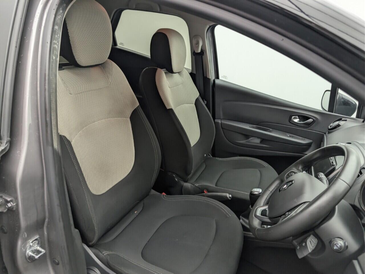 Used Renault Captur 2019 for sale - 77550175: Photo 12