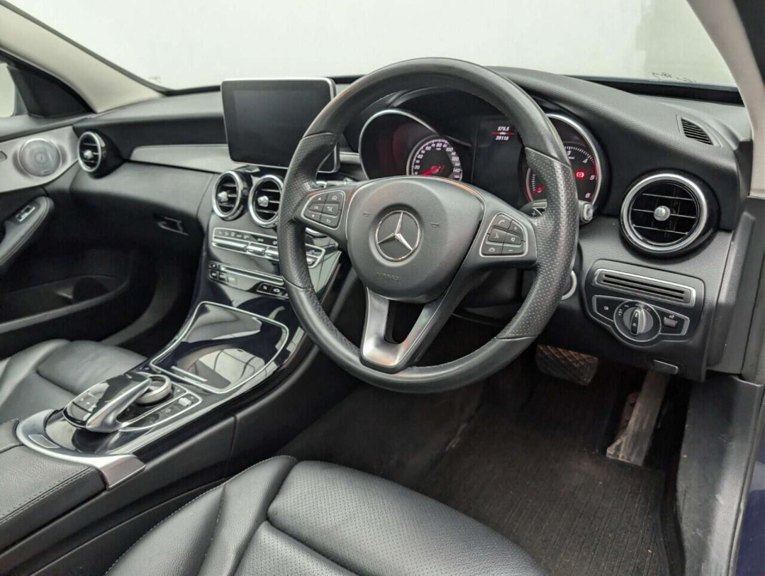 Used Mercedes-Benz C Class 2018 for sale - 77713519: Photo 11