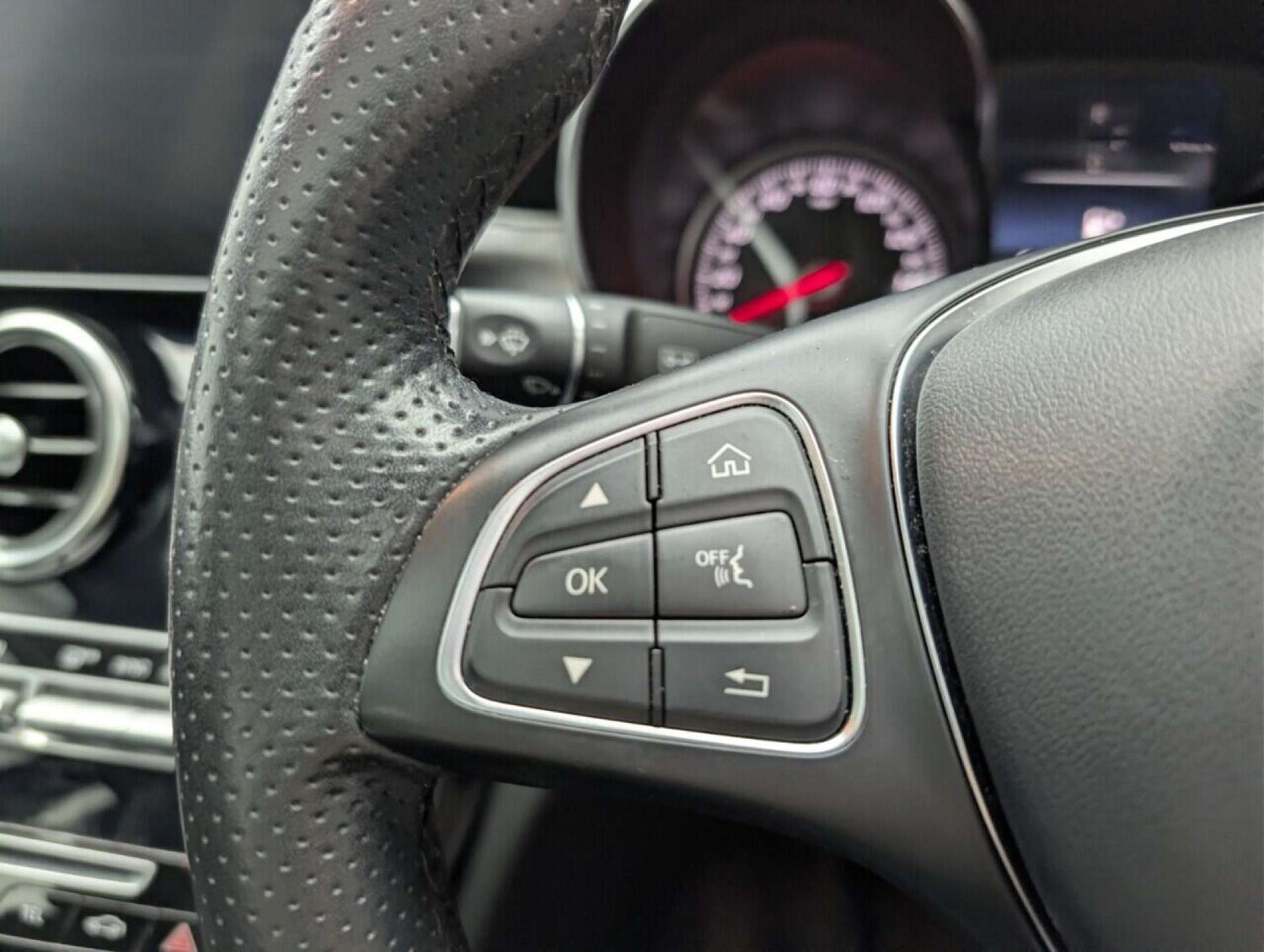 Used Mercedes-Benz C Class 2018 for sale - 77713519: Photo 18