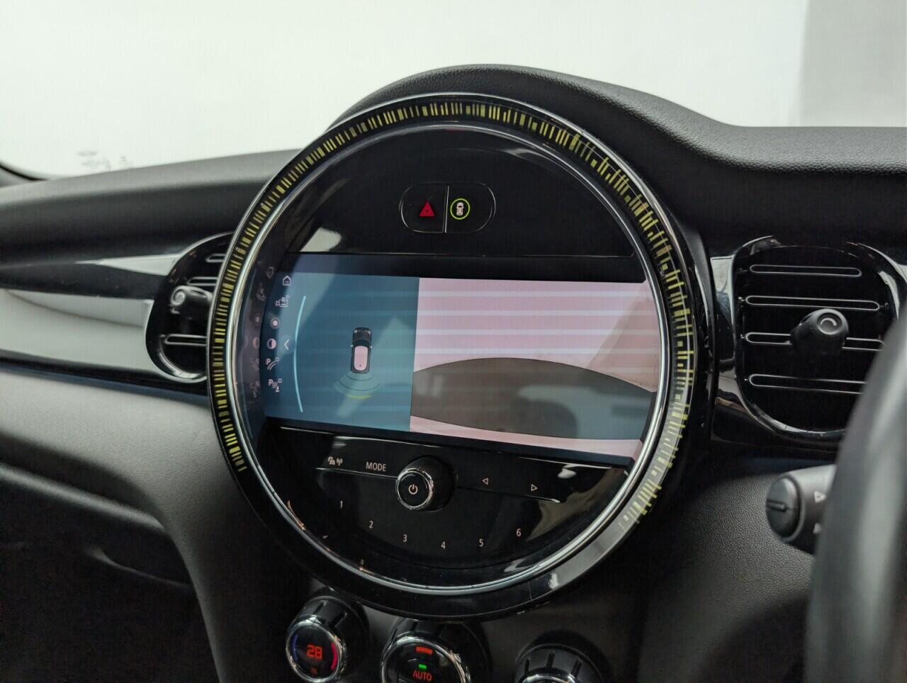 Used MINI Electric Hatch 2021 for sale - 76458145: Photo 15