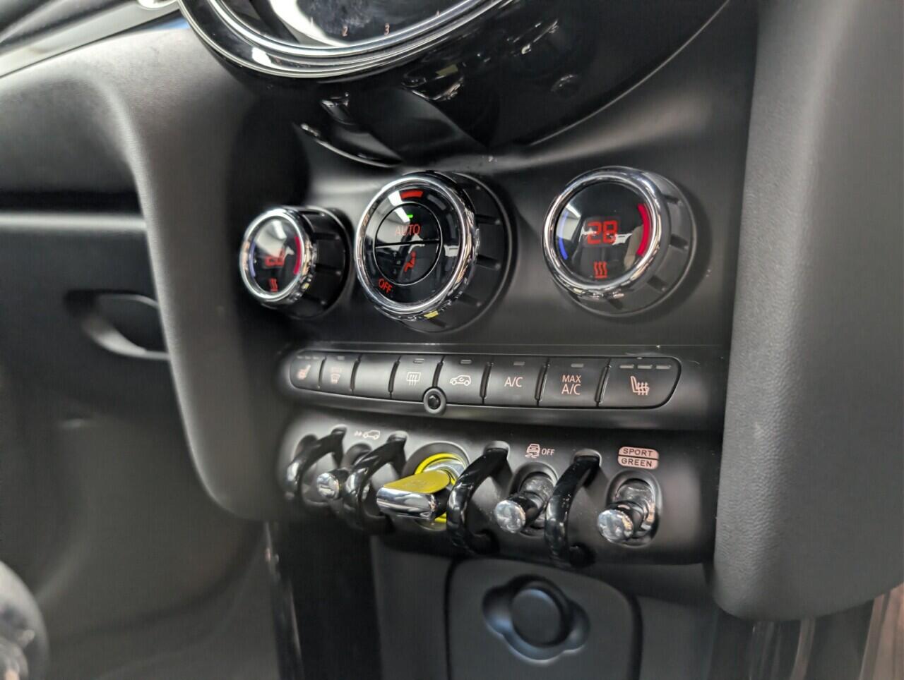 Used MINI Electric Hatch 2021 for sale - 76458145: Photo 16