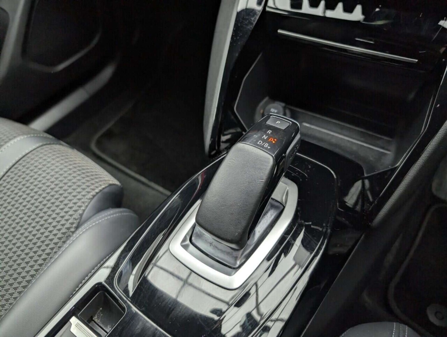 Used Peugeot 2008 2021 for sale - 77713091: Photo 17