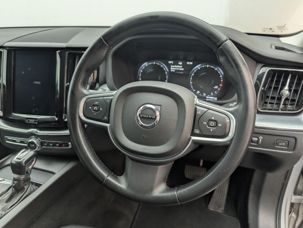 Used Volvo XC60 2018 for sale - 76659357: Photo 24