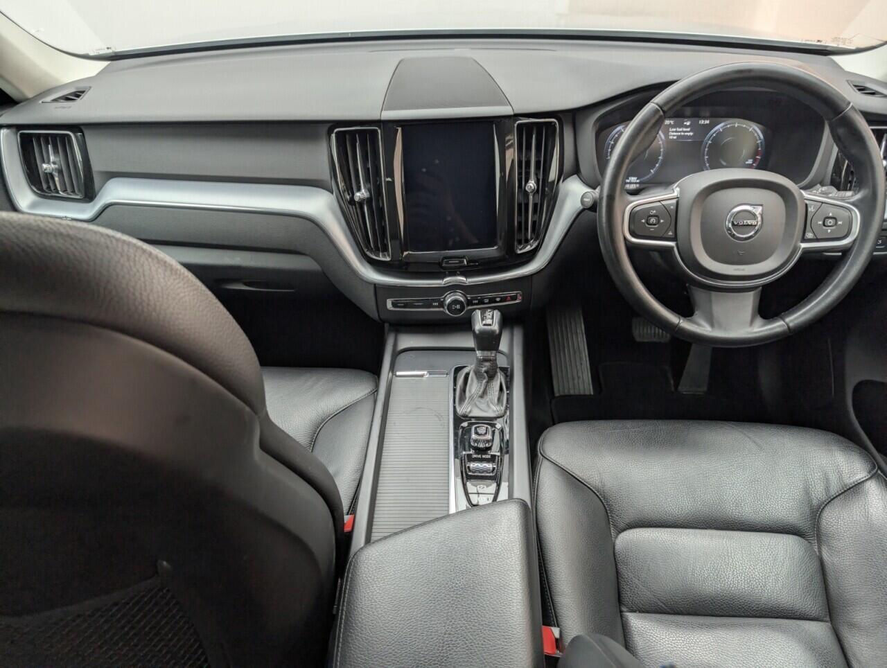 Used Volvo XC60 2018 for sale - 76659357: Photo 25