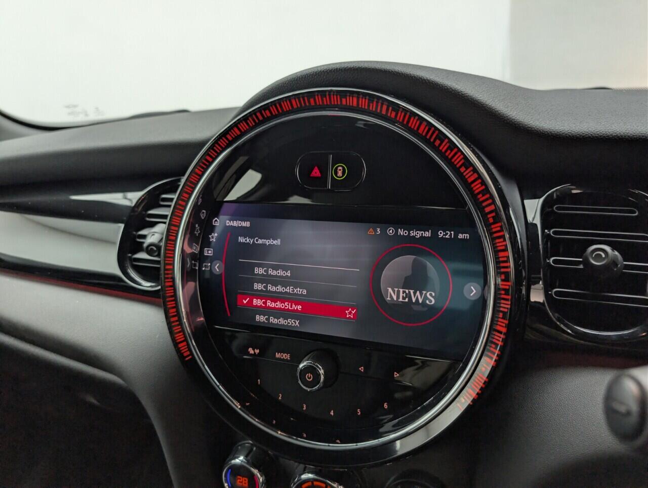 Used MINI Electric Hatch 2022 for sale - 76742933: Photo 13