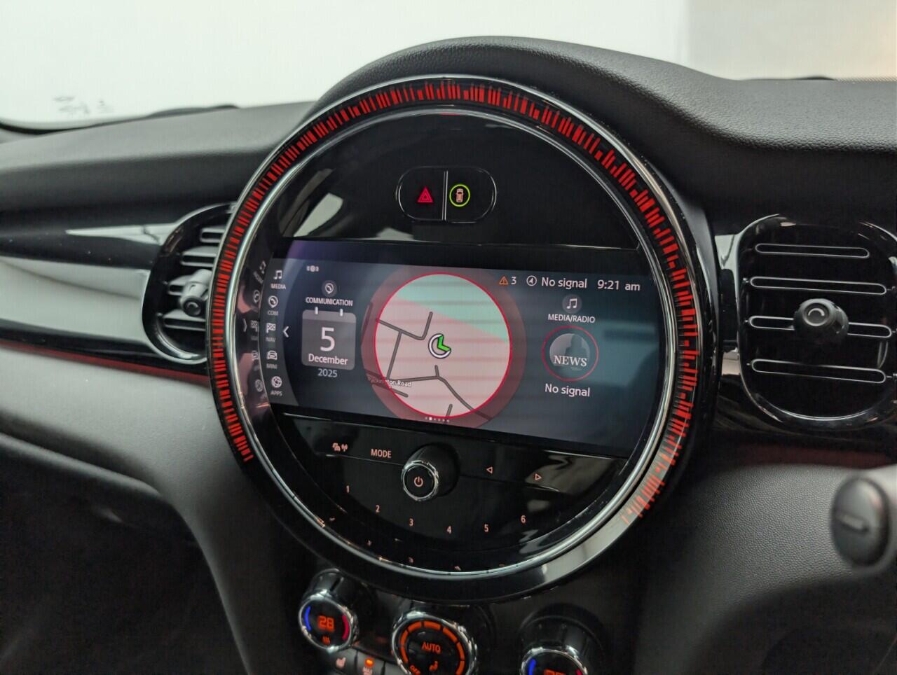 Used MINI Electric Hatch 2022 for sale - 76742933: Photo 14