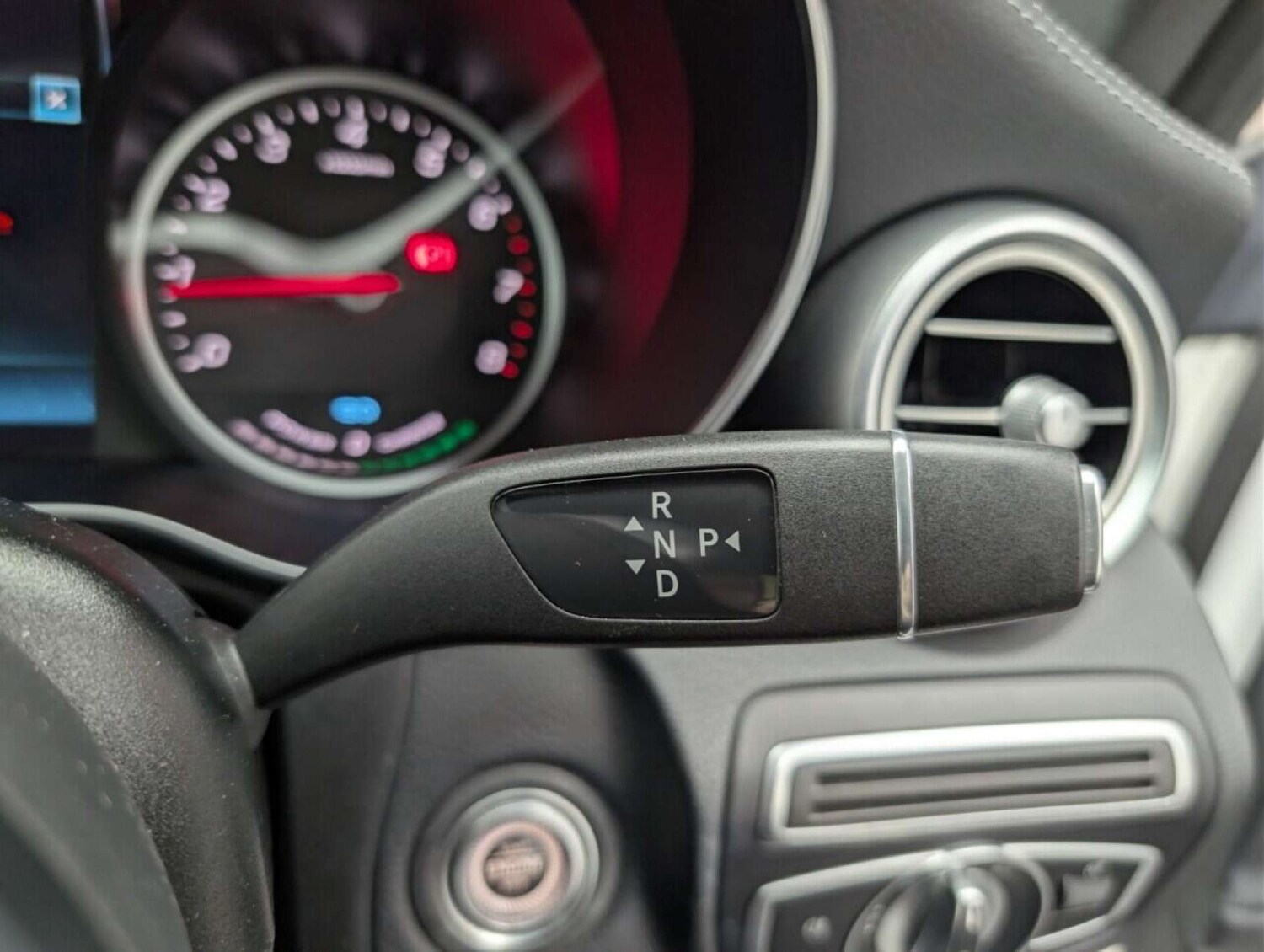 Used Mercedes-Benz C Class 2018 for sale - 77713031: Photo 17