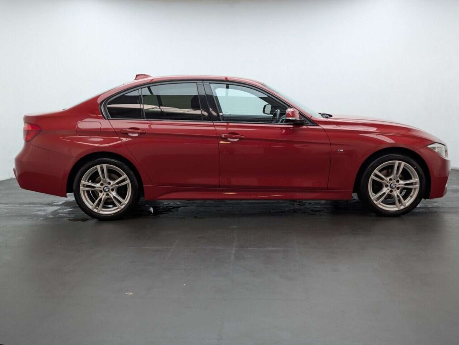 Used BMW 3 Series 2018 for sale - 77720467: Photo 9