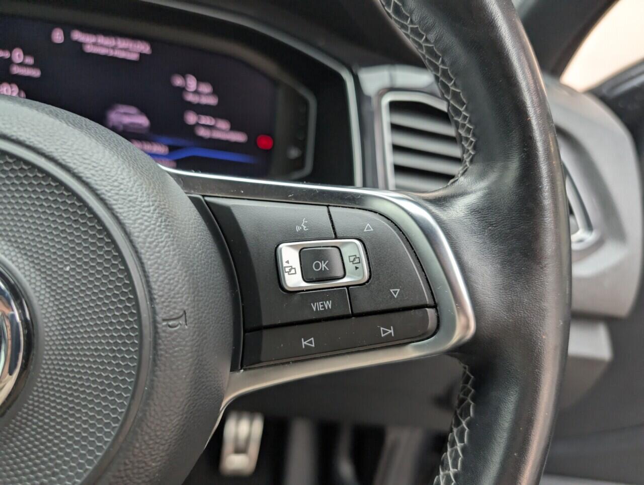 Used Volkswagen T-Roc 2020 for sale - 76423782: Photo 20