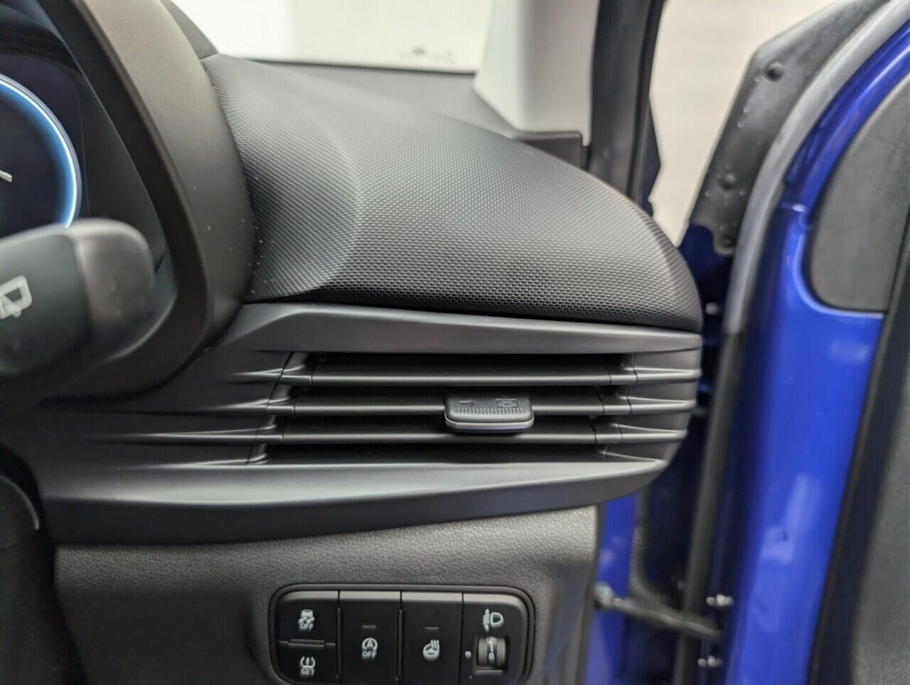 Used Hyundai i20 2021 for sale - 77029447: Photo 21