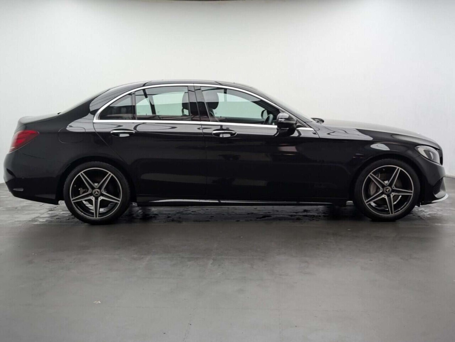 Used Mercedes-Benz C Class 2017 for sale - 77713507: Photo 9