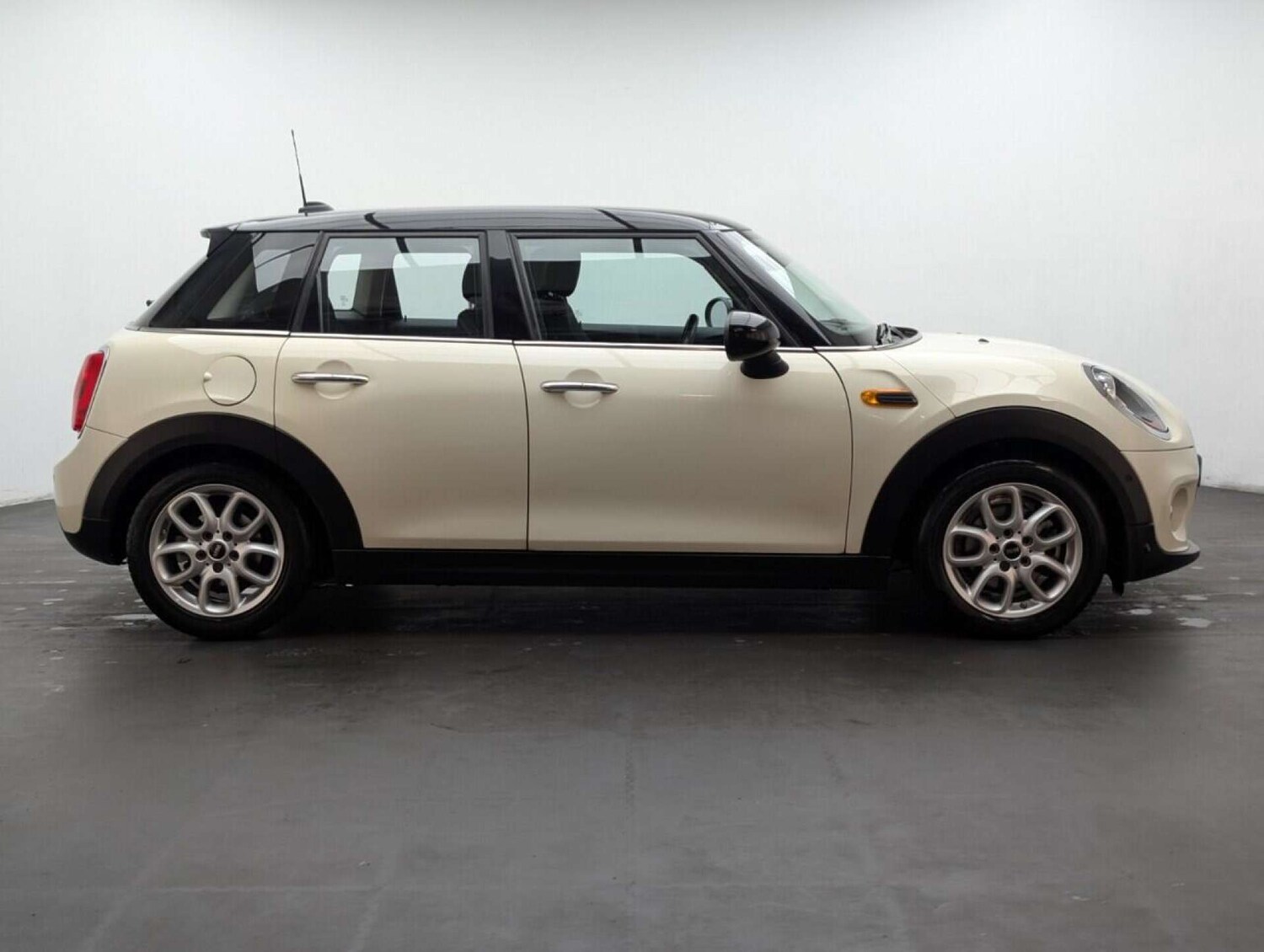 Used MINI Hatch 2016 for sale - 77713257: Photo 9