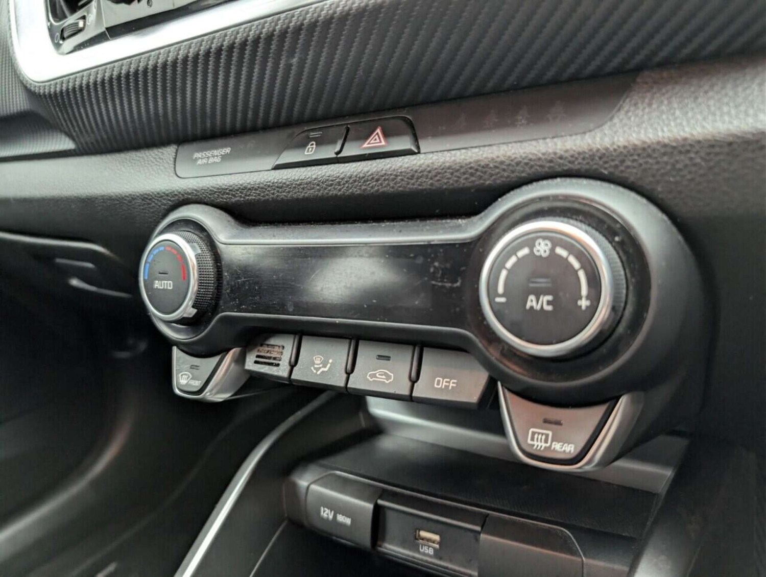 Used Kia Stonic 2022 for sale - 77714001: Photo 16