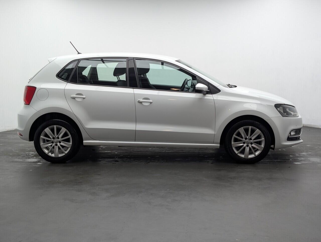 Used Volkswagen Polo 2015 for sale - 77130758: Photo 20