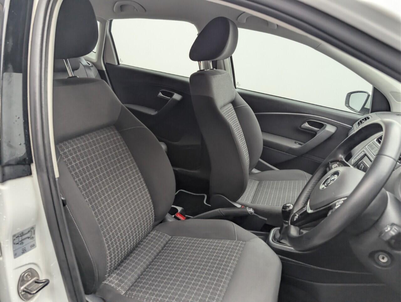 Used Volkswagen Polo 2015 for sale - 77130758: Photo 23