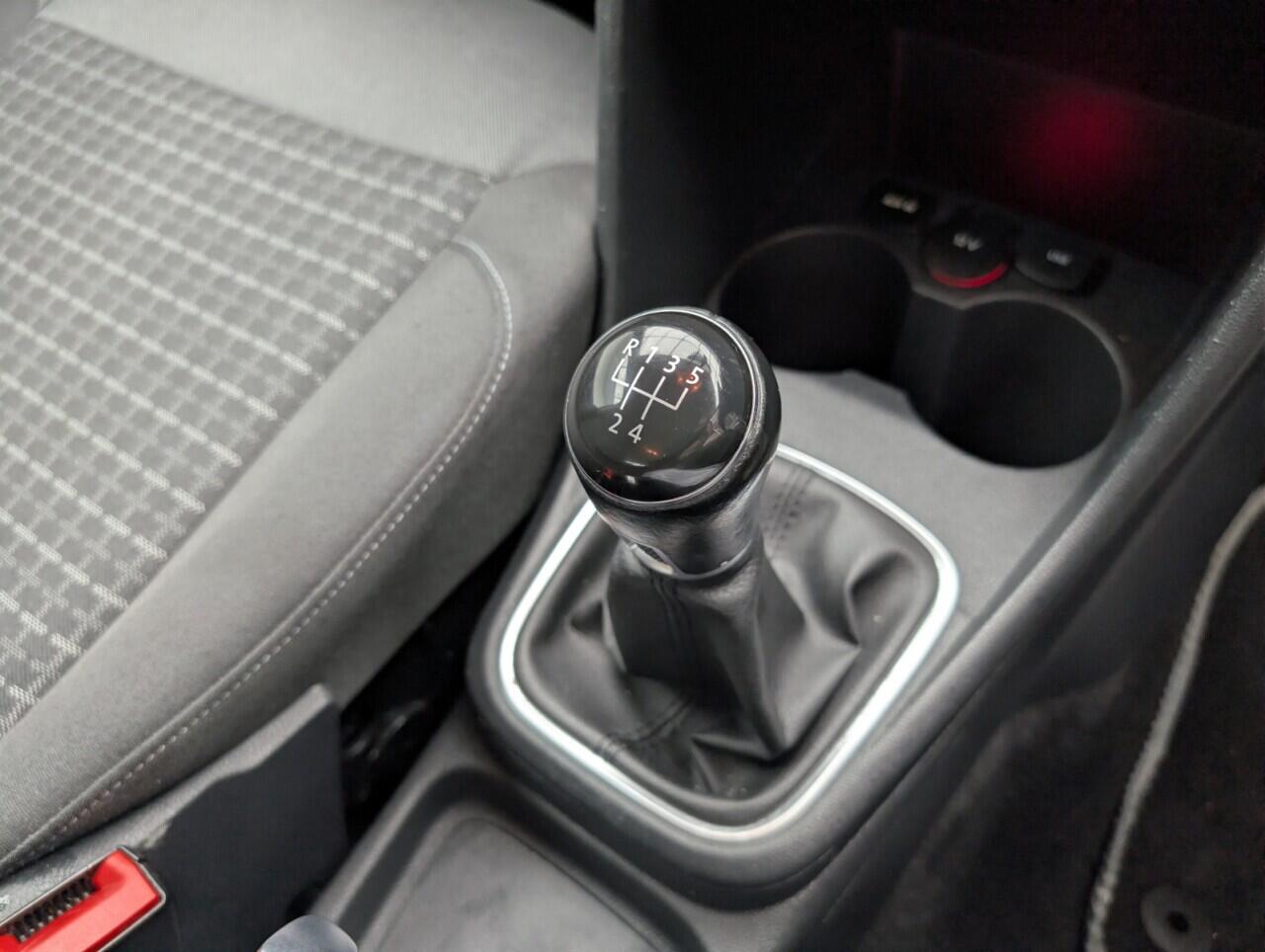 Used Volkswagen Polo 2015 for sale - 77130758: Photo 27