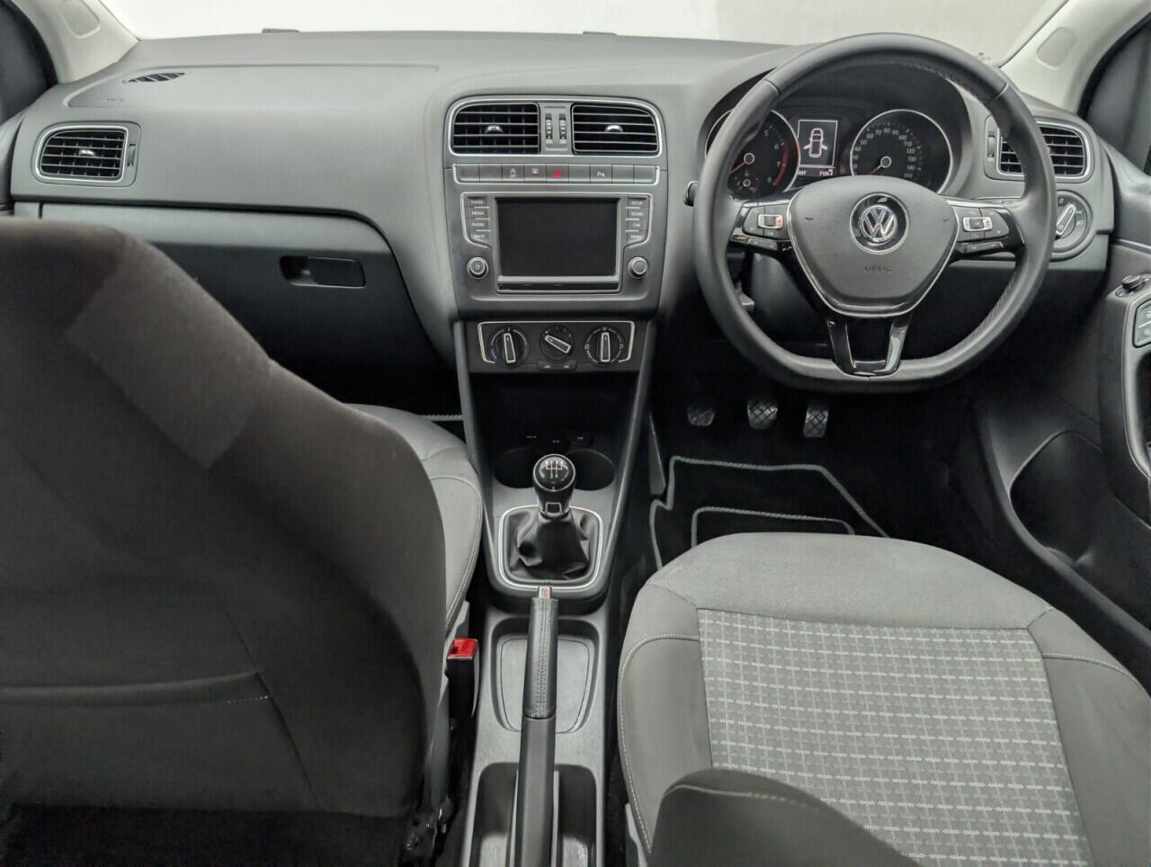 Used Volkswagen Polo 2015 for sale - 77130758: Photo 34