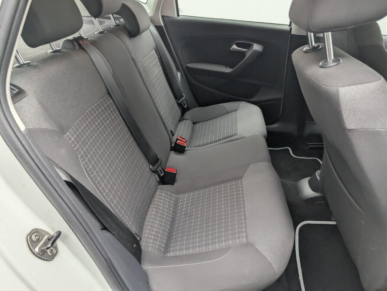 Used Volkswagen Polo 2015 for sale - 77130758: Photo 35