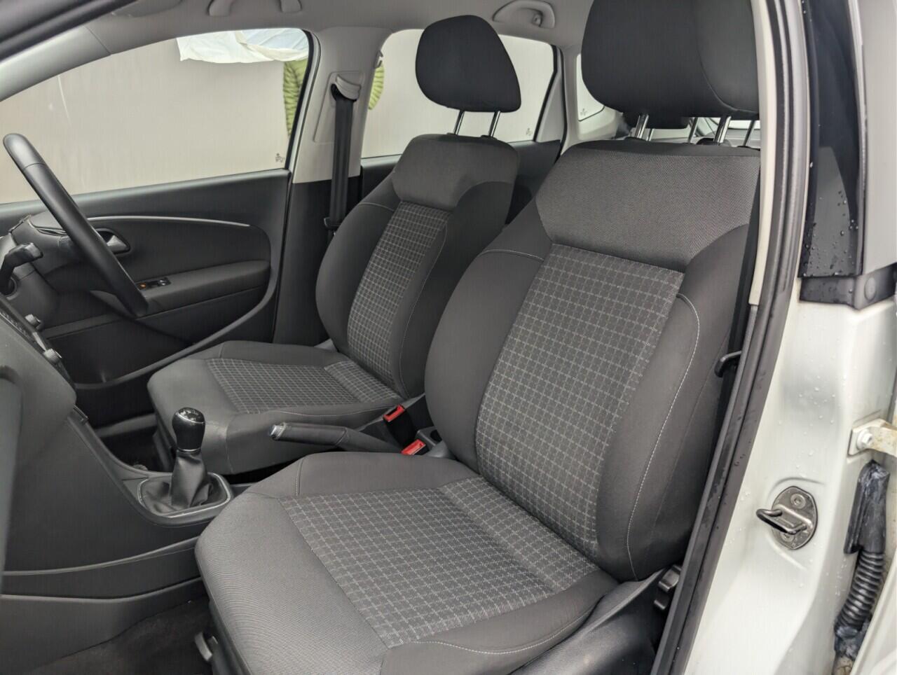 Used Volkswagen Polo 2015 for sale - 77130758: Photo 38