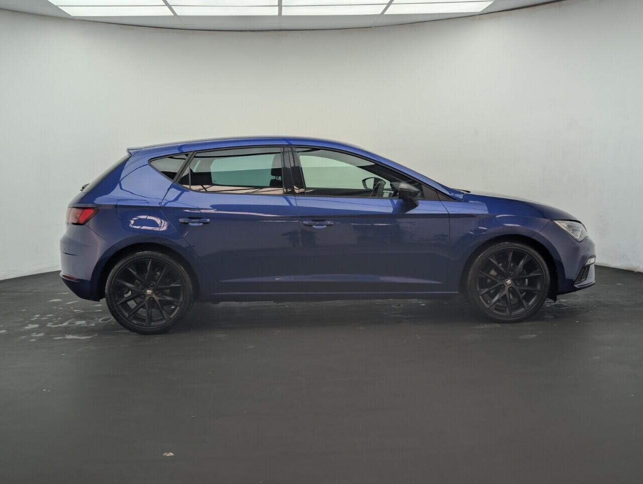 Used SEAT Leon 2019 for sale - 76549119: Photo 9