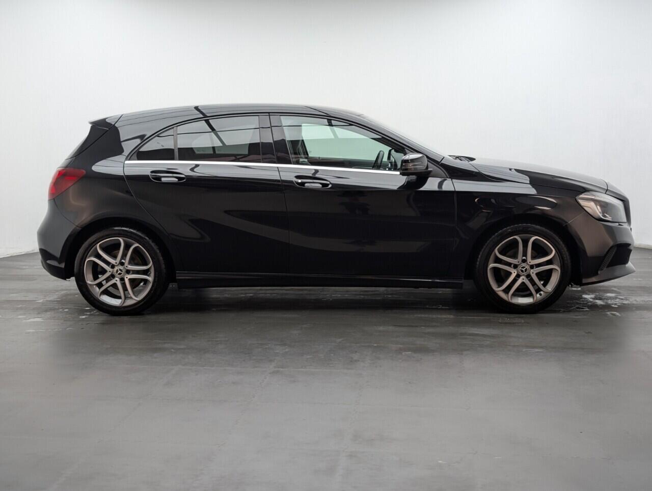 Used Mercedes-Benz A-Class for sale - 76728449: Photo 9