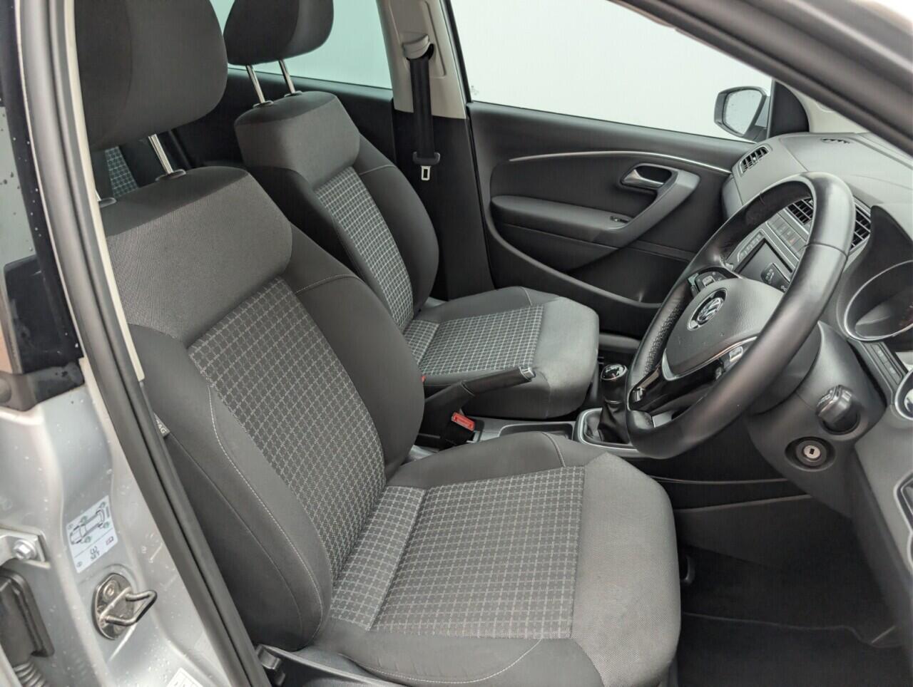 Used Volkswagen Polo 2017 for sale - 76423613: Photo 24