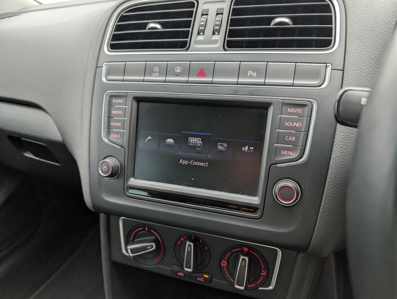 Used Volkswagen Polo 2017 for sale - 76423613: Photo 26