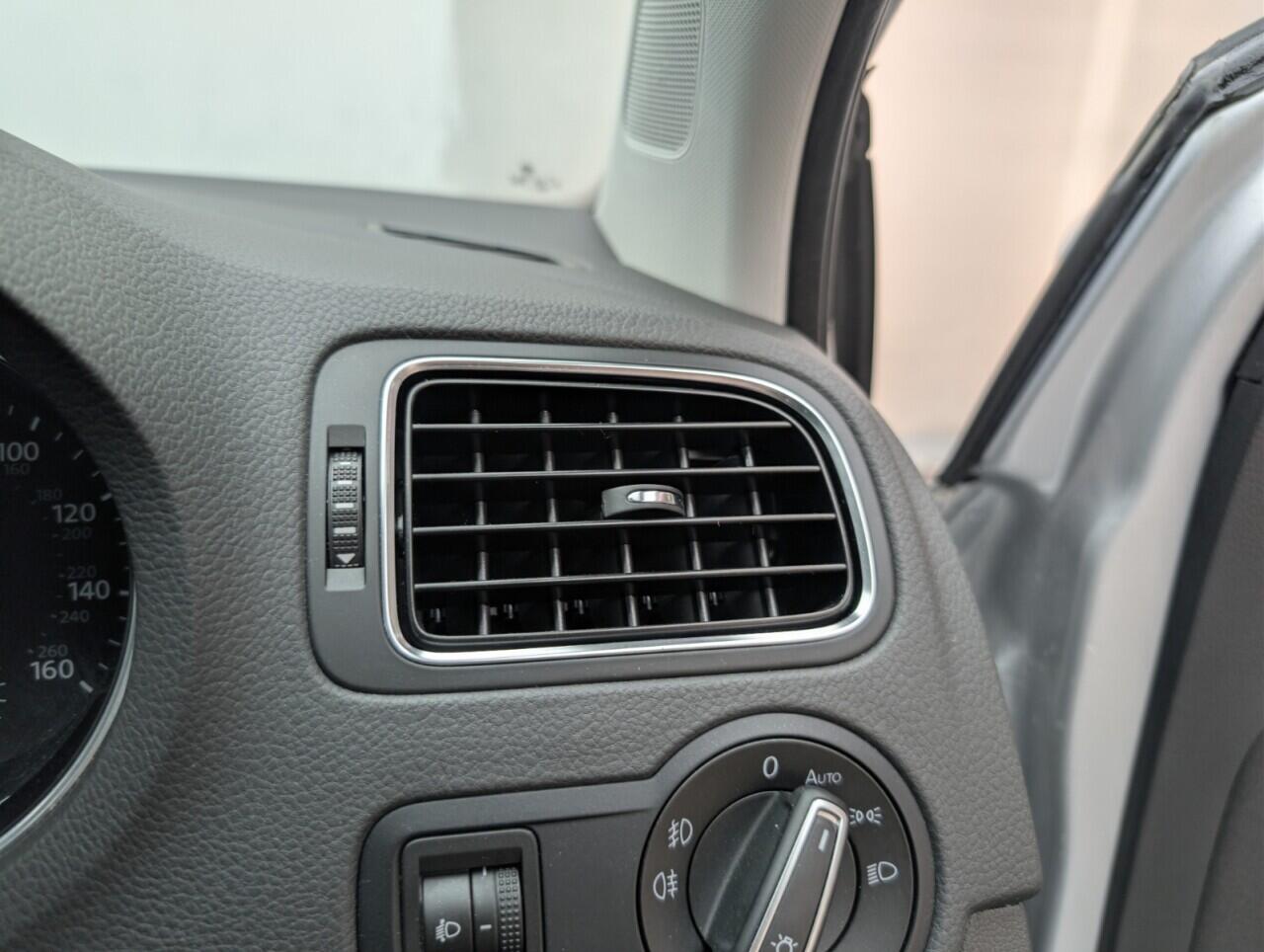 Used Volkswagen Polo 2017 for sale - 76423613: Photo 33