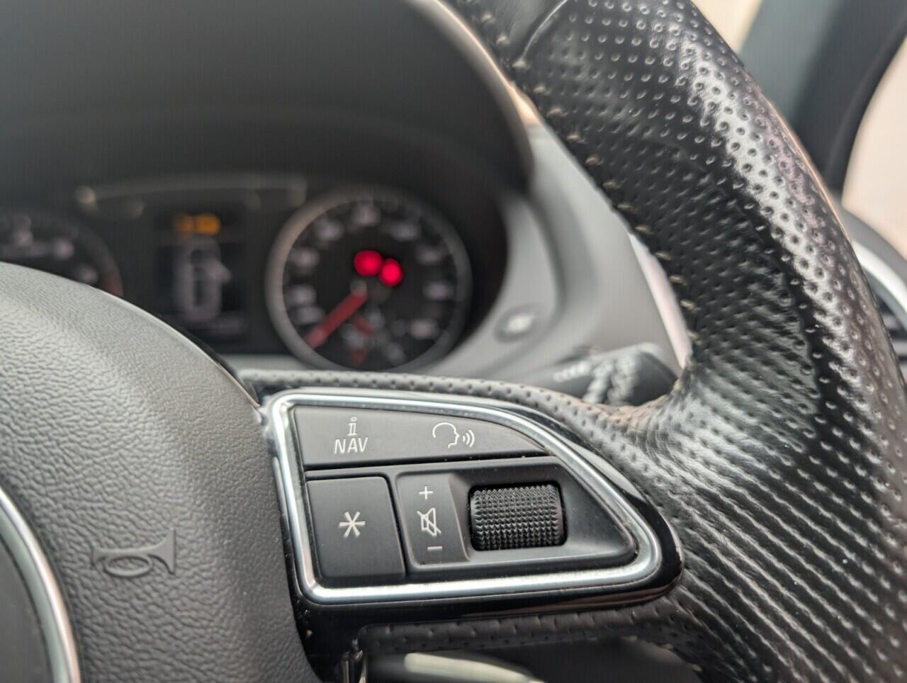 Used Audi Q3 2015 for sale - 76424842: Photo 18