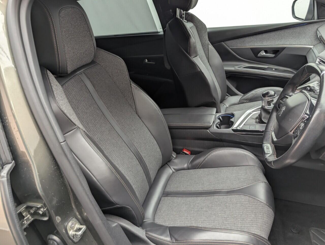 Used Peugeot 5008 2018 for sale - 76538336: Photo 12