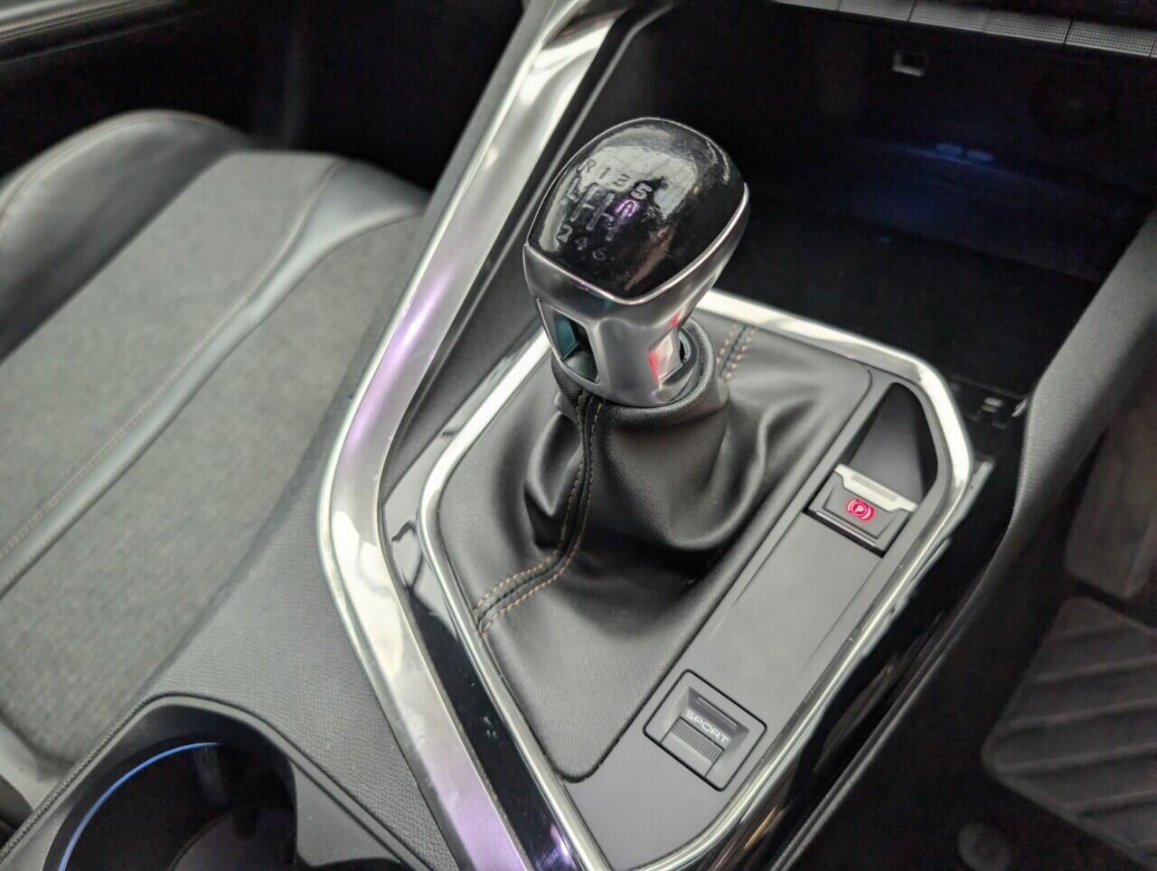 Used Peugeot 5008 2018 for sale - 76538336: Photo 17