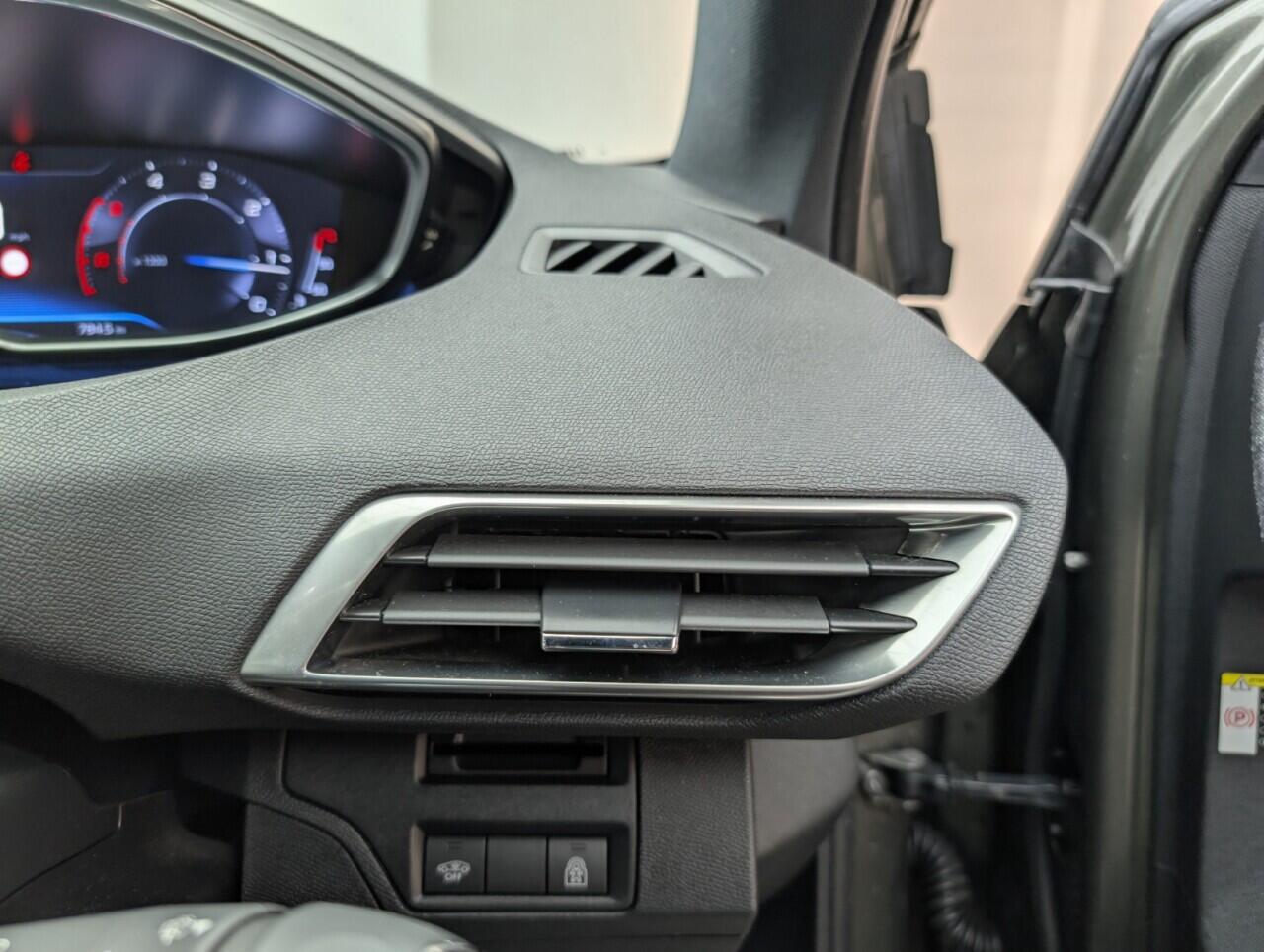 Used Peugeot 5008 2018 for sale - 76538336: Photo 21