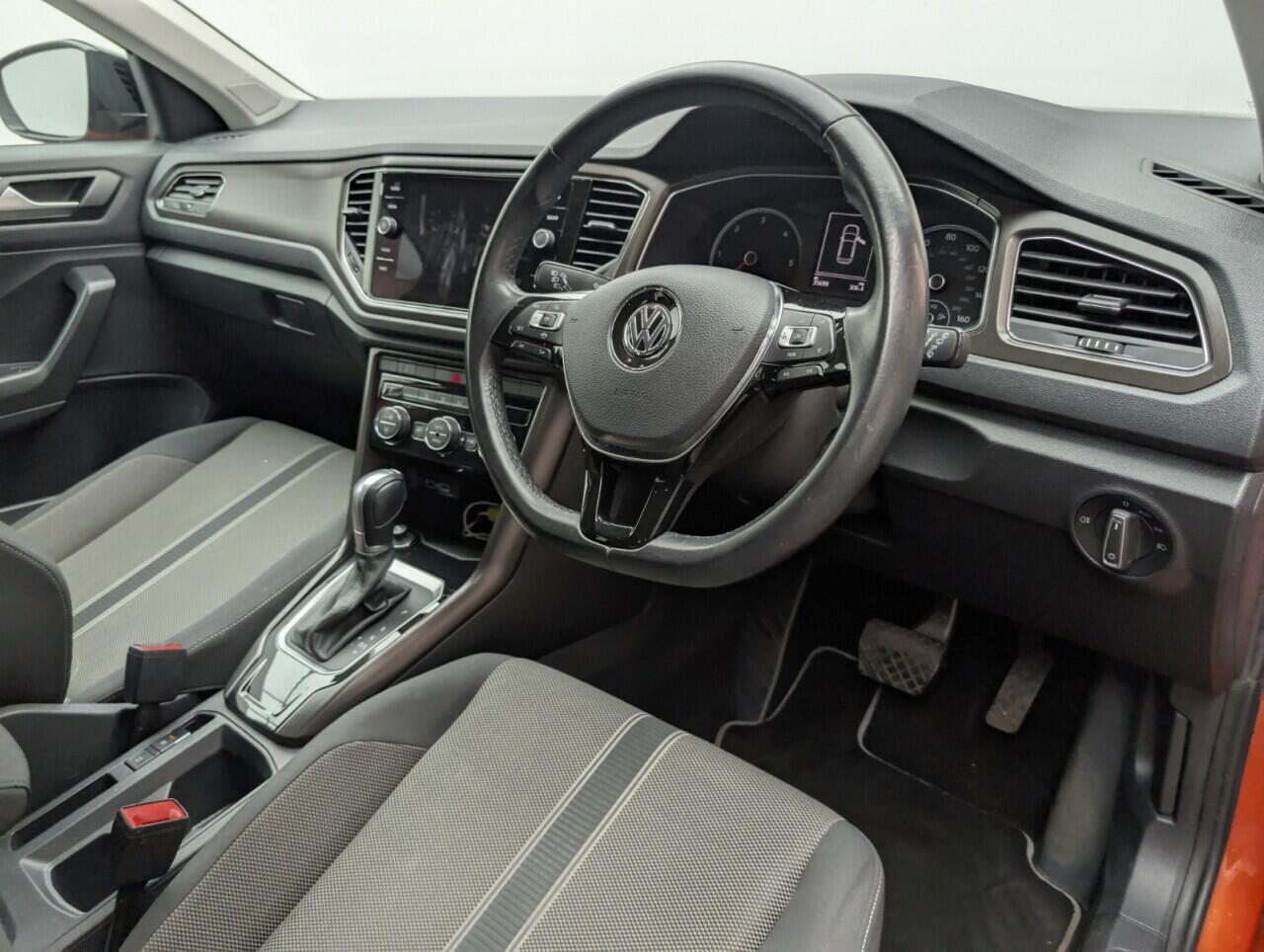 Used Volkswagen T-Roc 2019 for sale - 76423233: Photo 11