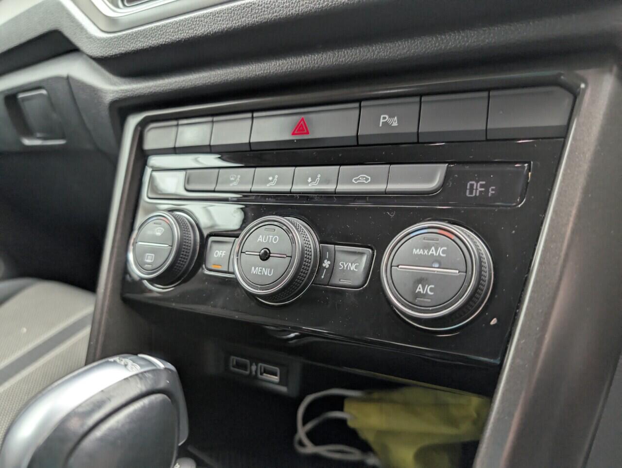 Used Volkswagen T-Roc 2019 for sale - 76423233: Photo 16