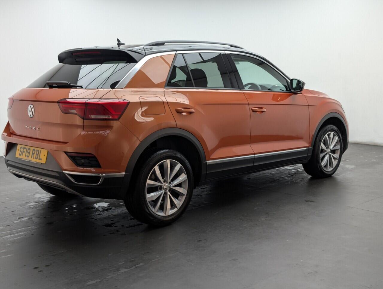 Used Volkswagen T-Roc 2019 for sale - 76423233: Photo 8