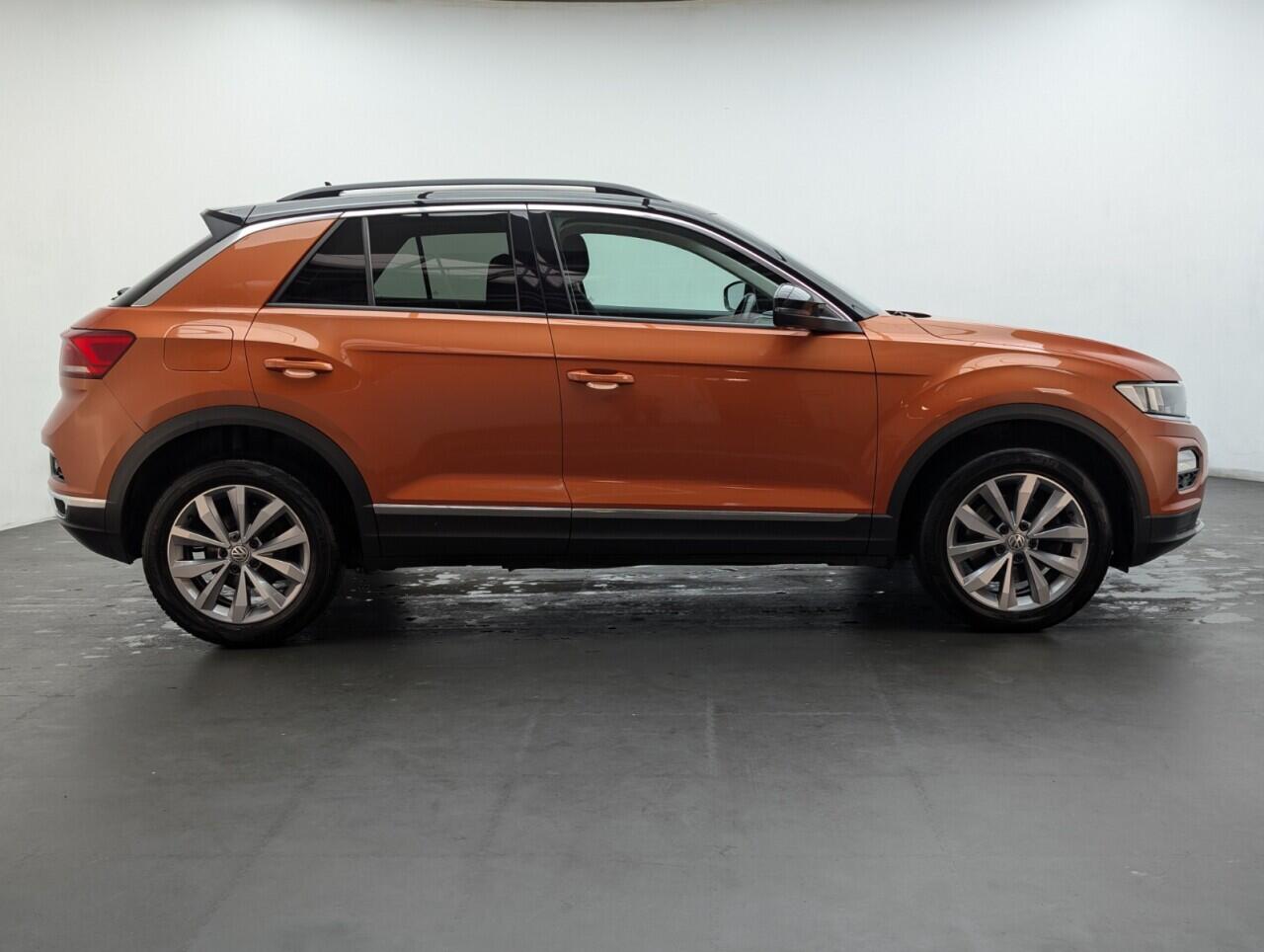 Used Volkswagen T-Roc 2019 for sale - 76423233: Photo 9