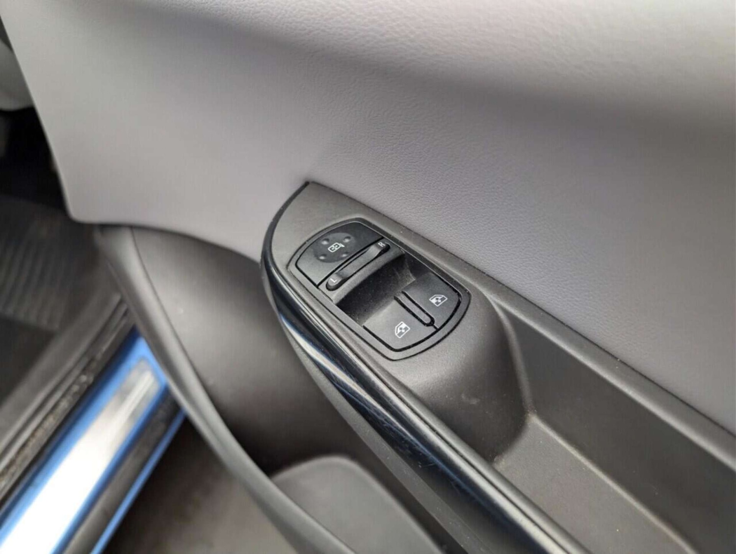 Used Vauxhall Corsa 2016 for sale - 77713255: Photo 21