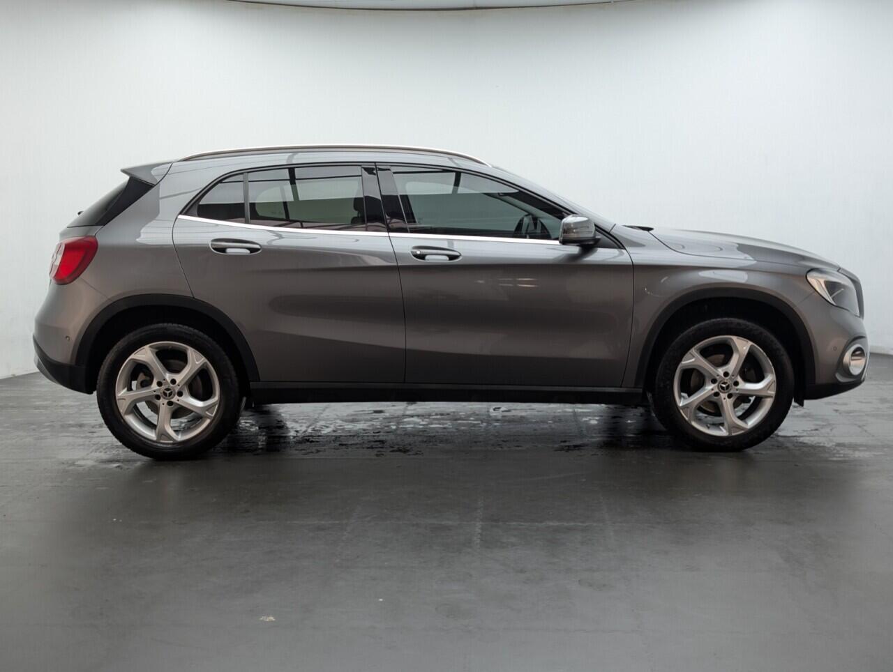 Used Mercedes-Benz GLA 2018 for sale - 77156403: Photo 9