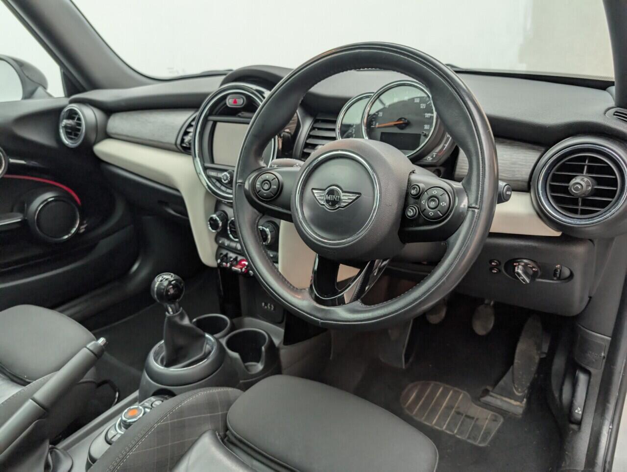 Used MINI Hatch 2018 for sale - 76484834: Photo 11