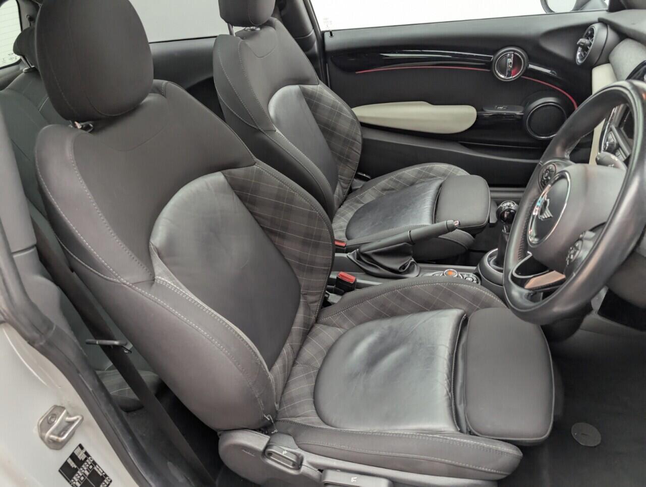 Used MINI Hatch 2018 for sale - 76484834: Photo 12