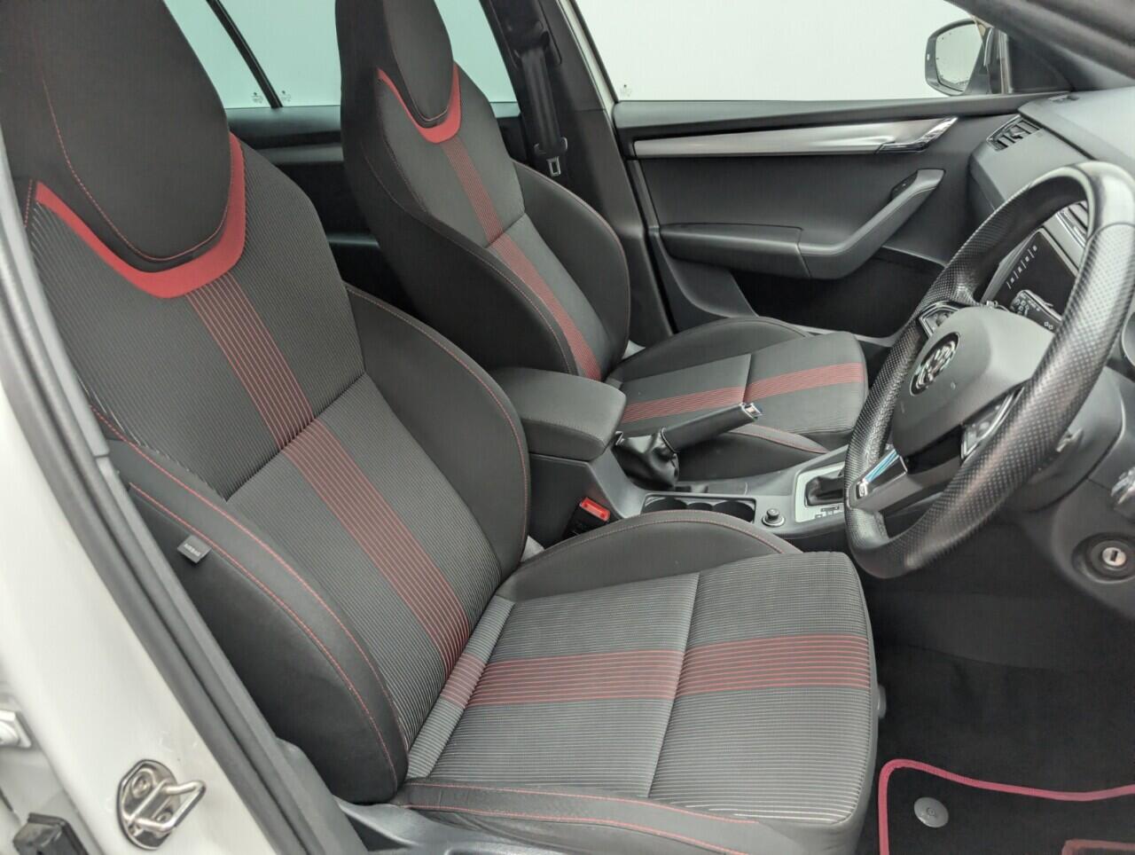 Used Skoda Octavia 2019 for sale - 76423612: Photo 12