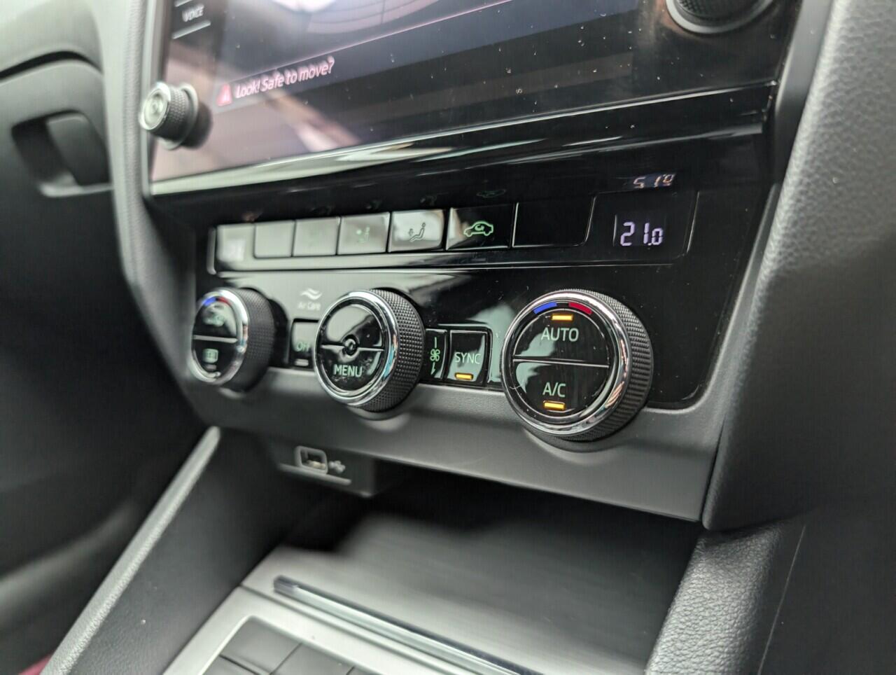 Used Skoda Octavia 2019 for sale - 76423612: Photo 16