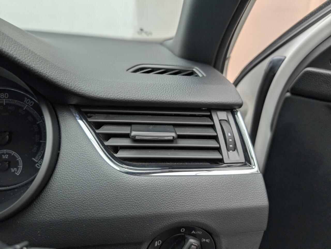 Used Skoda Octavia 2019 for sale - 76423612: Photo 21